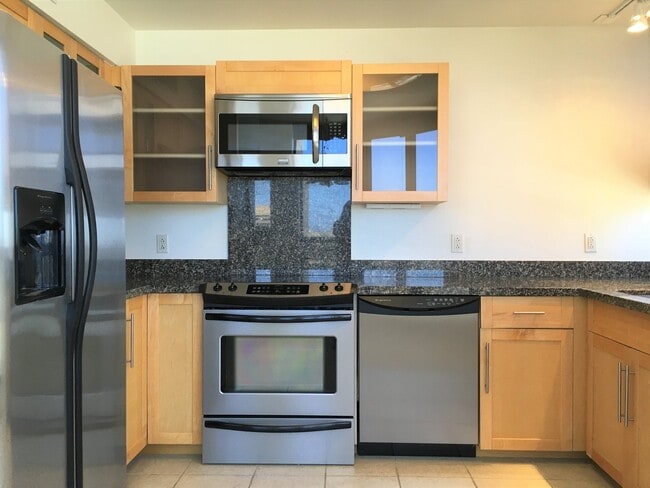 Building Photo - Keola La'i - Pet Friendly 1BR/1BA/1PK