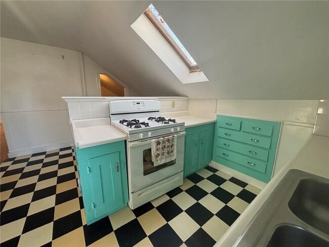 Building Photo - 712 Hope St