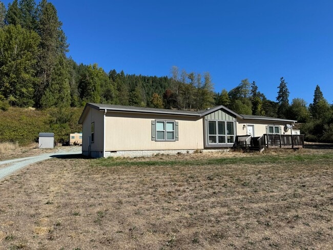 Building Photo - 4 bed 2 bath in Milo