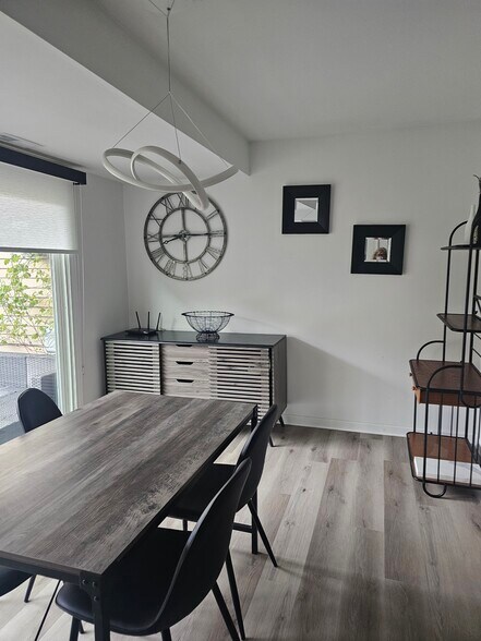 Building Photo - 1622 Rivers Edge