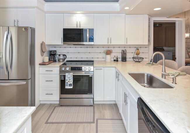 Building Photo - 901 Seafarer Cir