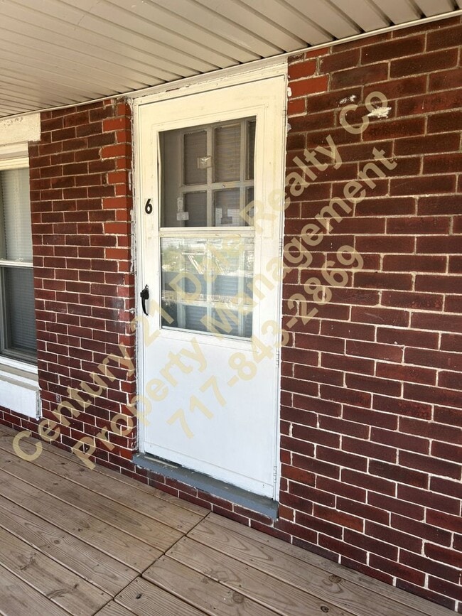 Building Photo - 362 W Broadway