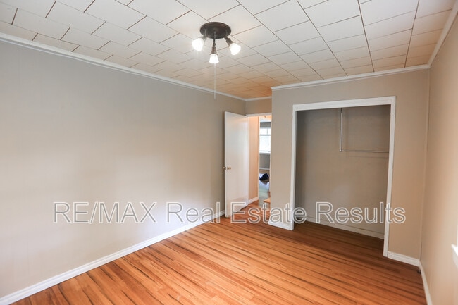 Building Photo - 1282 SE Farmers Dr