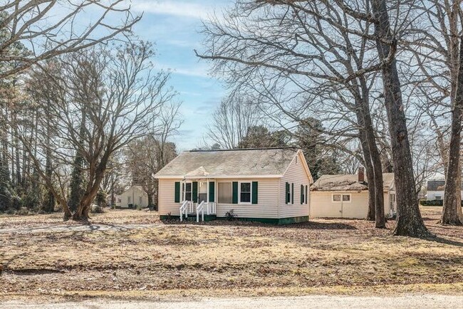 Building Photo - Charming 2-Bedroom, 1-Bath Home