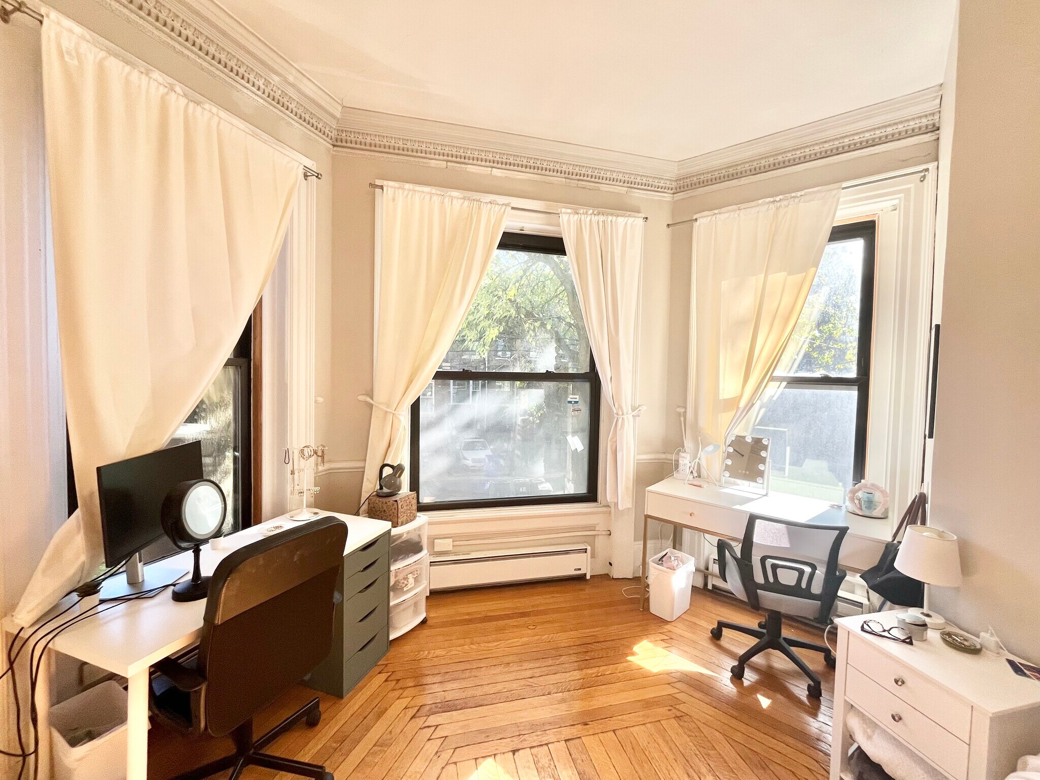 Building Photo - 42 Fenway