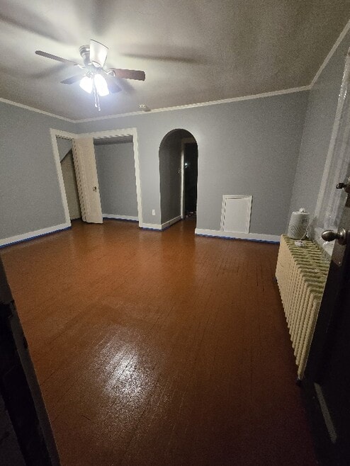 Building Photo - 327 Rustic Ave