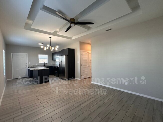 Building Photo - 3405 S Mia Ln