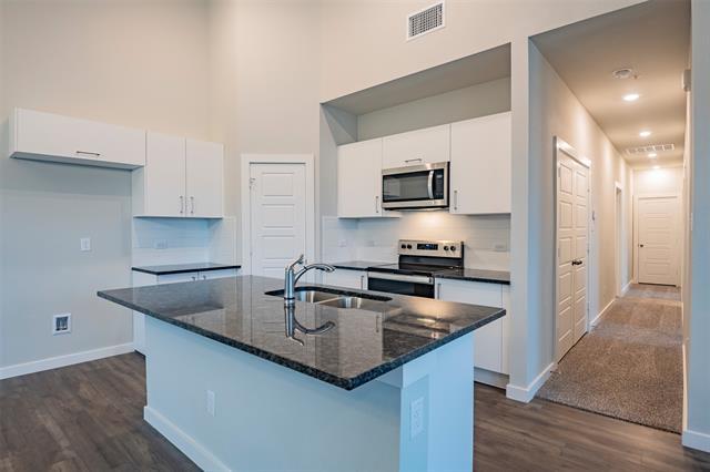 Building Photo - 741 Wheatfield Dr