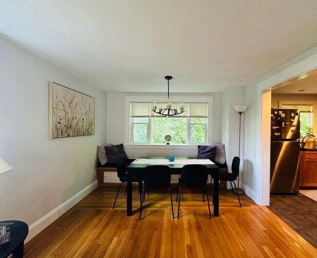 Building Photo - 20 Rockview Rd