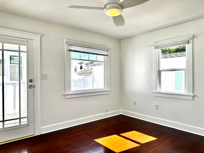 Building Photo - 1538 33rd St