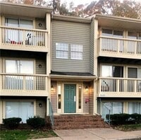 Building Photo - Updated condo across from UNCC!! Dont Miss...