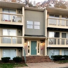 Building Photo - Updated condo across from UNCC!! Dont Miss...