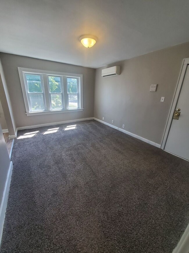 Interior Photo - 4603 N 29th St - 6 unit