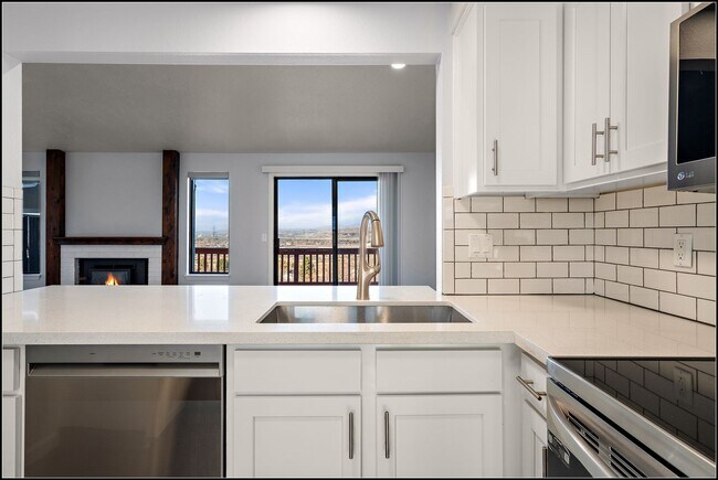 Building Photo - EAST2746