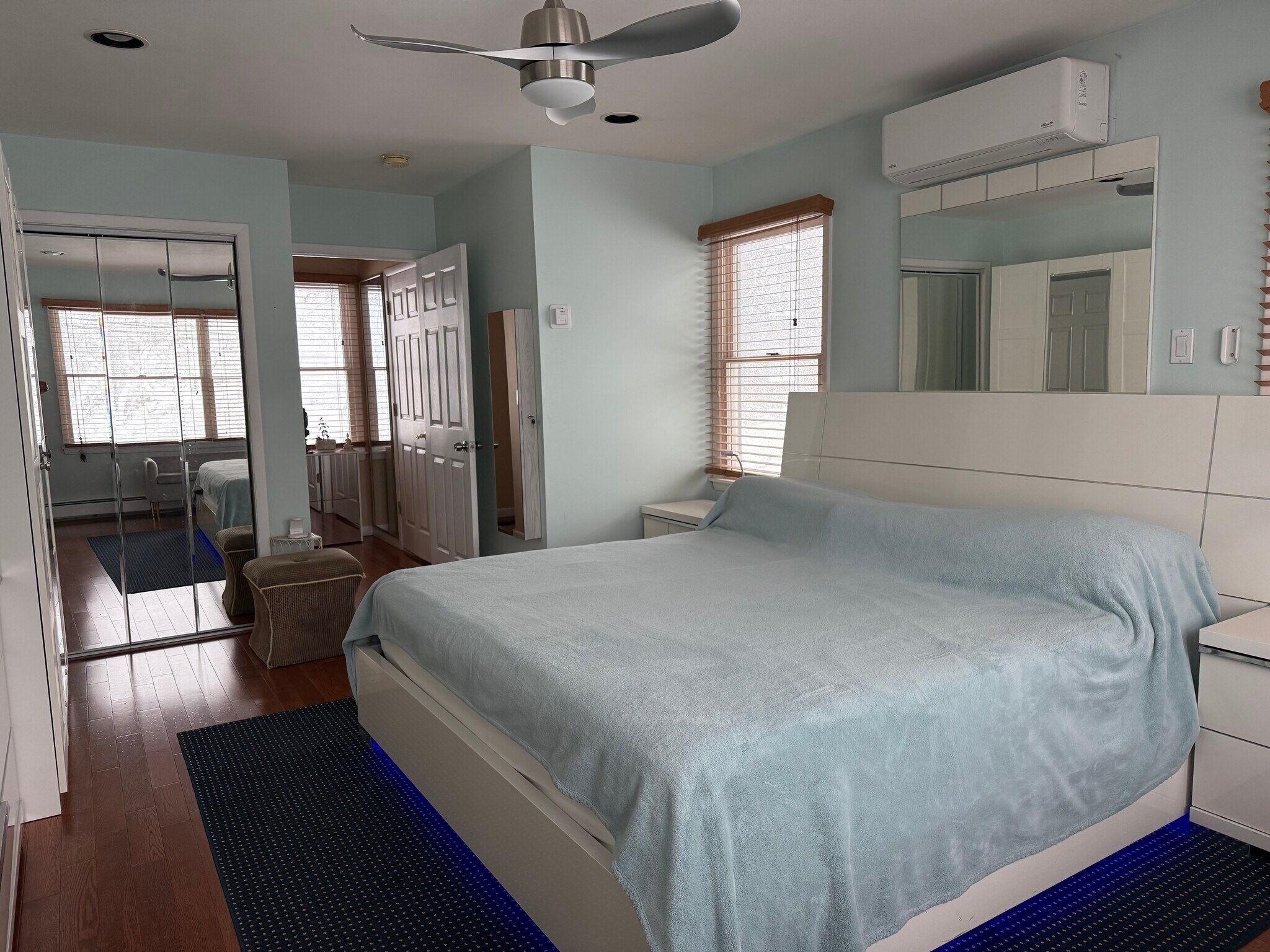 Building Photo - 246 Grant Ave