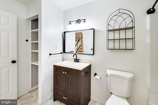 Building Photo - 13117 Wonderland Way