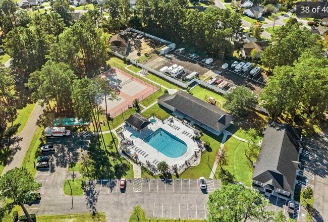 Building Photo - 6576 Pebble Beach Crescent
