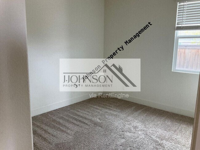 Building Photo - 994 Osprey Dr