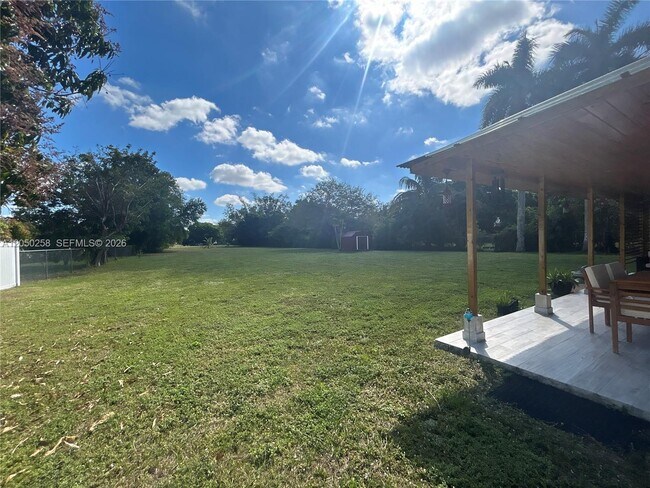 Building Photo - 416 Bayberry Dr