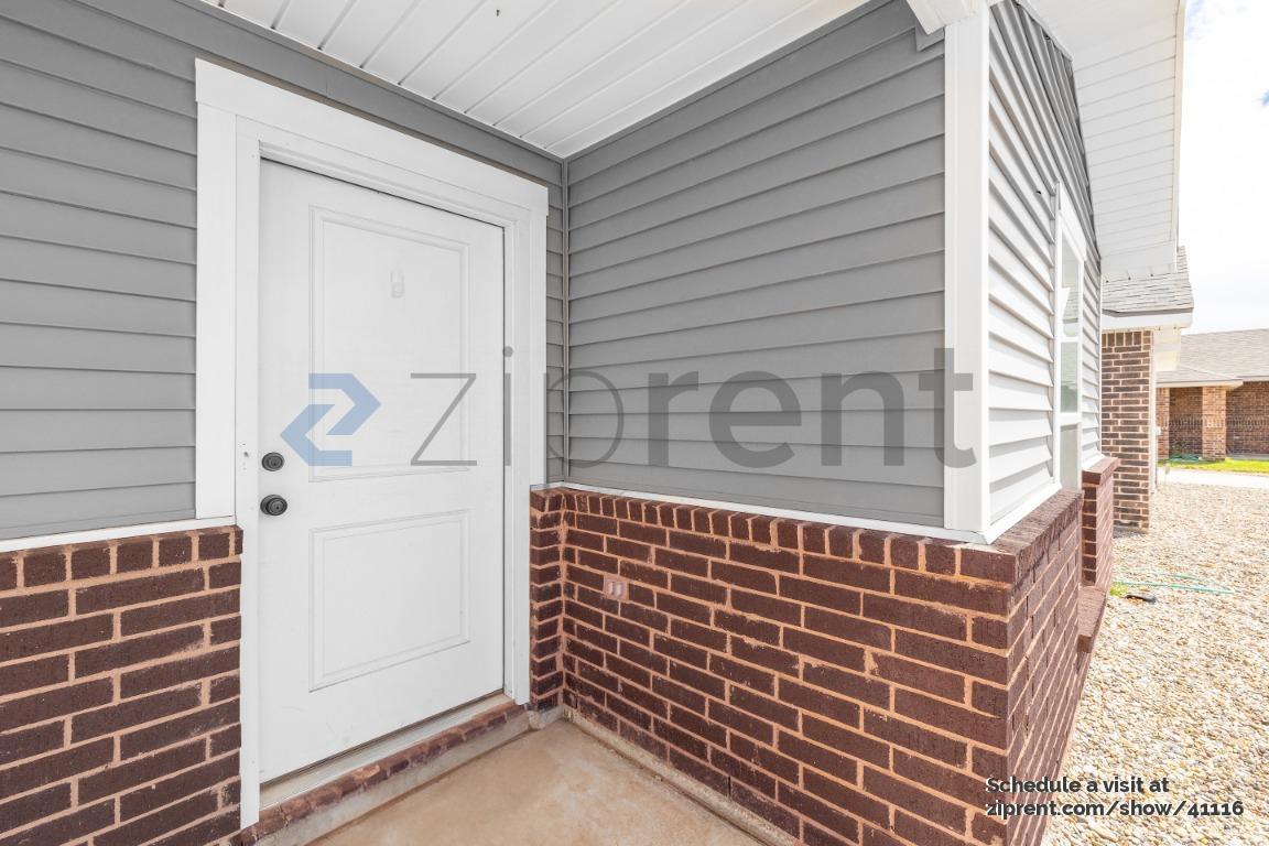 Building Photo - 1318 E 93rd St