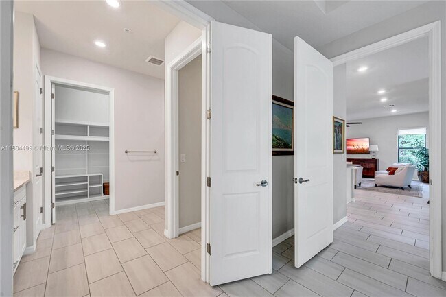 Building Photo - 9206 Passiflora Wy