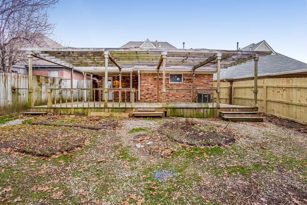 Building Photo - 7851 Chesterfield Dr S