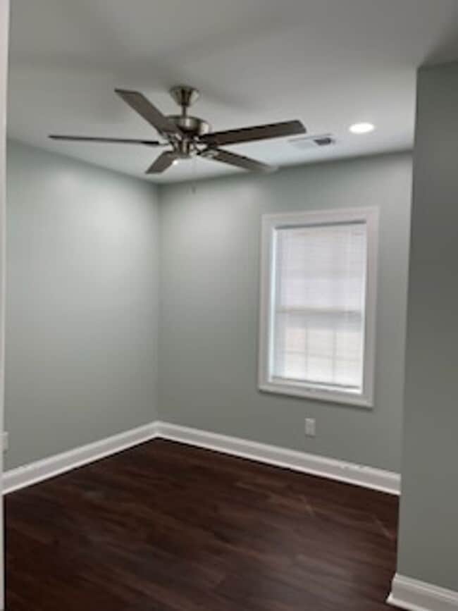 Building Photo - Beautifully Totally Remodeled 3Br 2Ba in G...