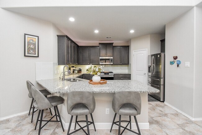 Building Photo - 23819 Naples Shore Dr