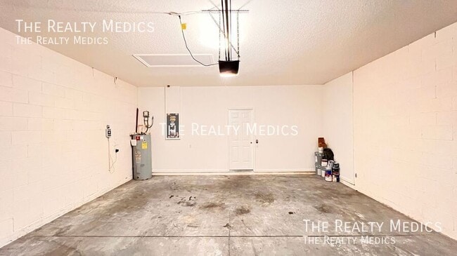 Building Photo - 1612 Malon Bay Dr