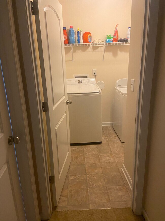 Laundry Room - 11114 Kanturk Ct