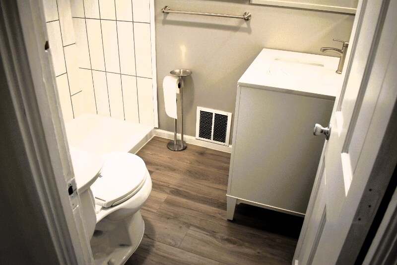 Building Photo - 6013 37th Ave