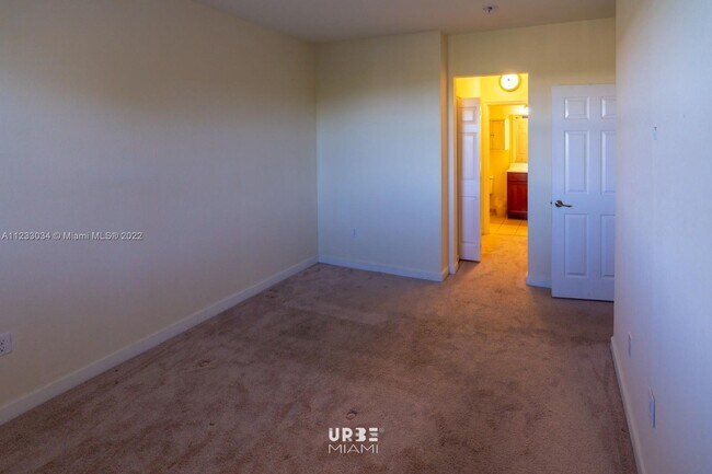 Building Photo - 10630 NW 88th St