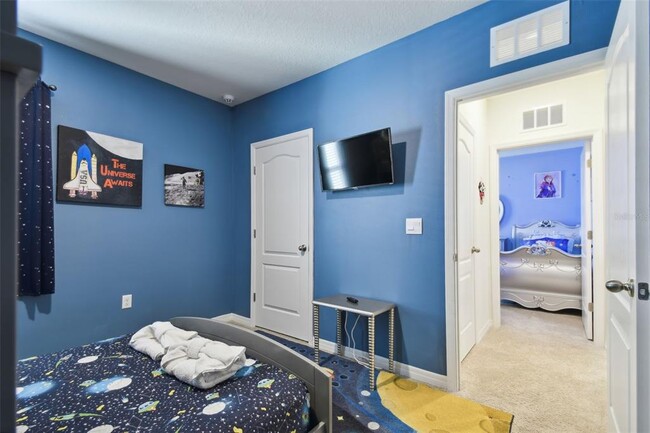 Building Photo - 7704 Oakmoss Loop