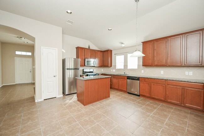 Building Photo - 2119 Mateo Park Dr