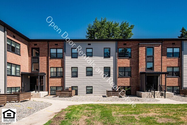 Building Photo - 1823 Griswold Dr