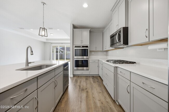 Building Photo - 321 Beale Ave