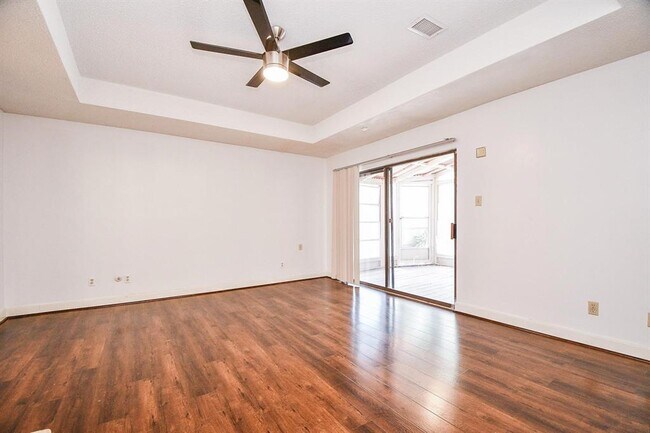 Building Photo - 13007 Waldemere Dr