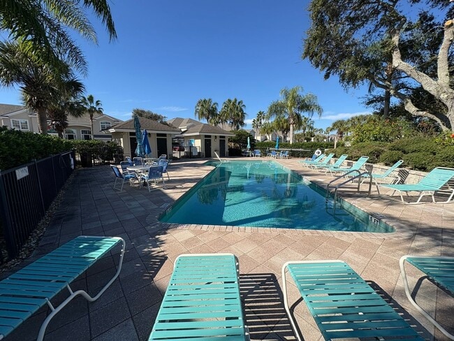 Building Photo - 1202 Makarios Dr