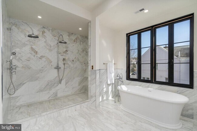 Building Photo - 4217 46th St NW