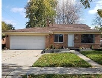 Building Photo - Welcome home!!  Well maintained 4 bedroom tri level home