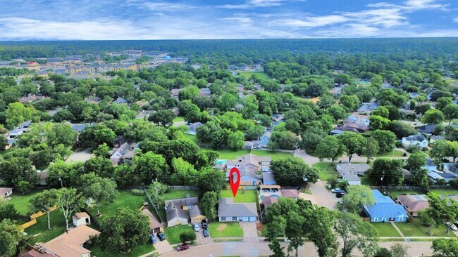 Building Photo - 13506 Cologne Dr
