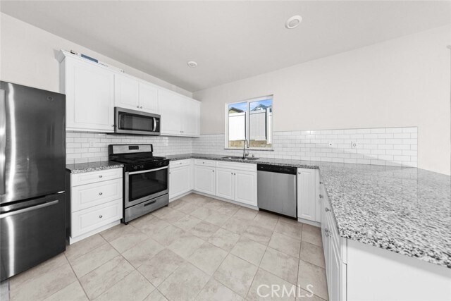 Building Photo - 11640 Eldridge Ave