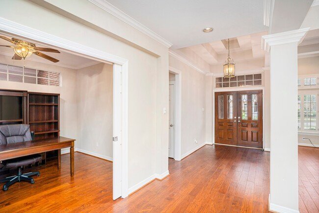 Building Photo - 14922 Tallow Forest Ct
