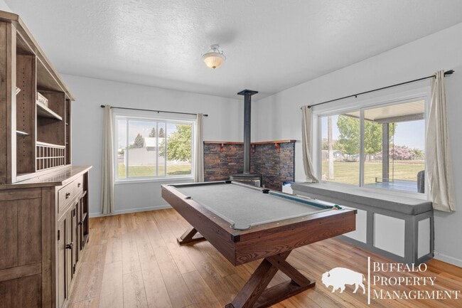 Building Photo - Charming Country Home on 2 Acres | 5 Bed | 3 Bath | Blackfoot, ID