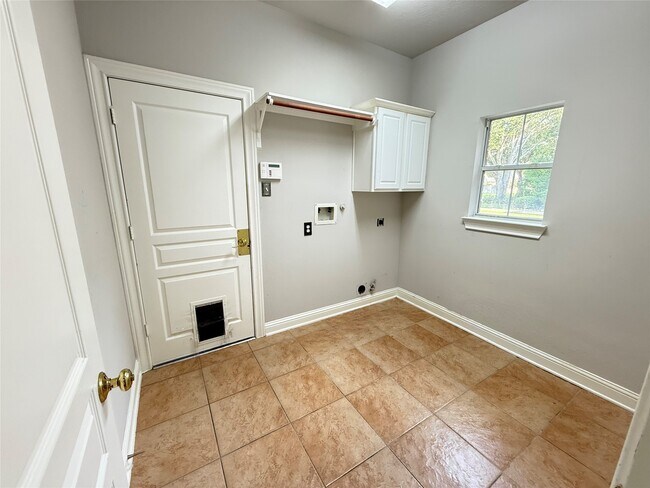 Building Photo - 13522 Schumann Trail