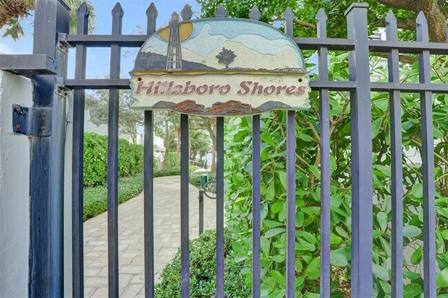 Building Photo - 3406 Robbins Rd