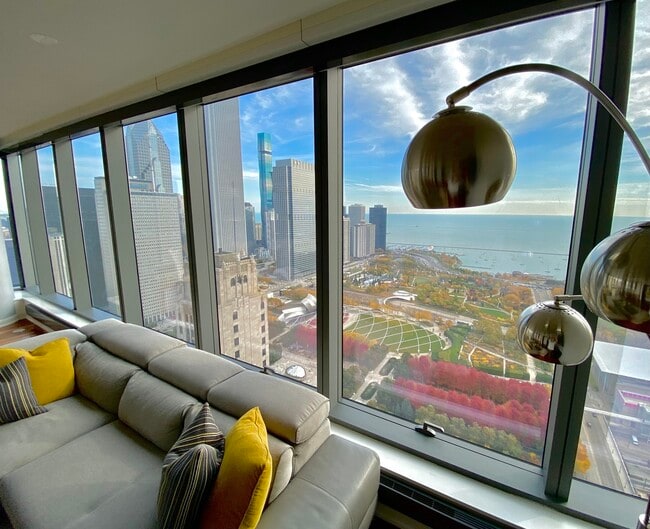 Building Photo - 60 E Monroe St