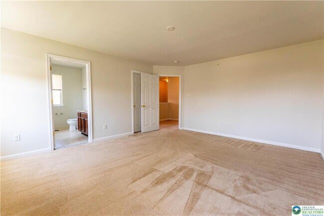 Building Photo - 955 King Way