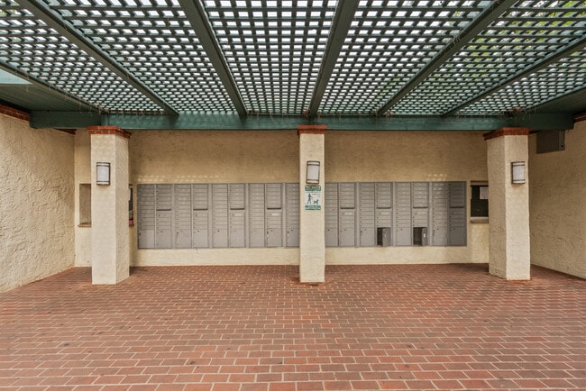 Building Photo - 5700 Etiwanda Ave