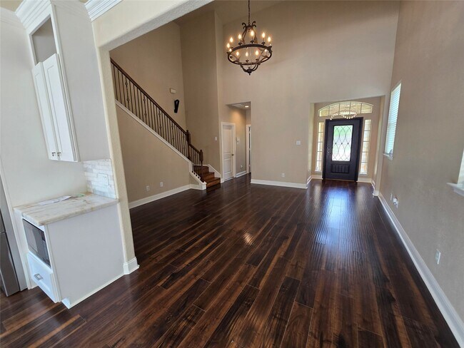 Building Photo - 6119 Grassy Haven Ln